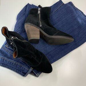 Lucky Brand, Ramses  black suede block heel ankle booties, side zips, Women 7M